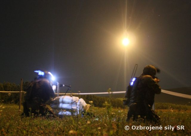 Bojové streľby strážnych jednotiek ISAF - rotácia september 2011