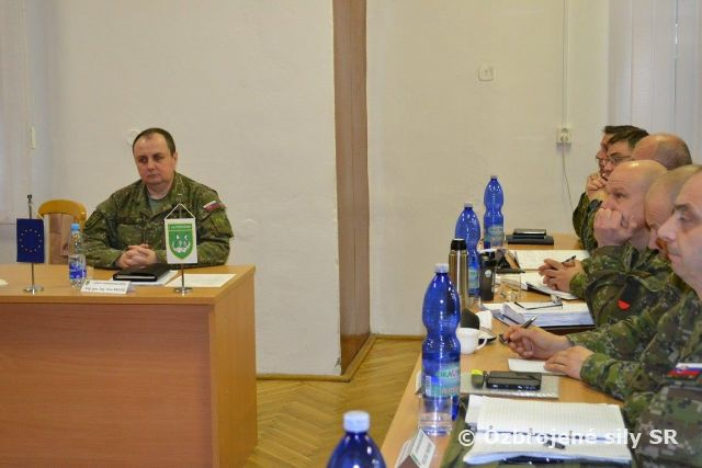 Veliteľ 1. mechanizovanej brigády hodnotil splnenie úloh vo výcvikovom roku 2019