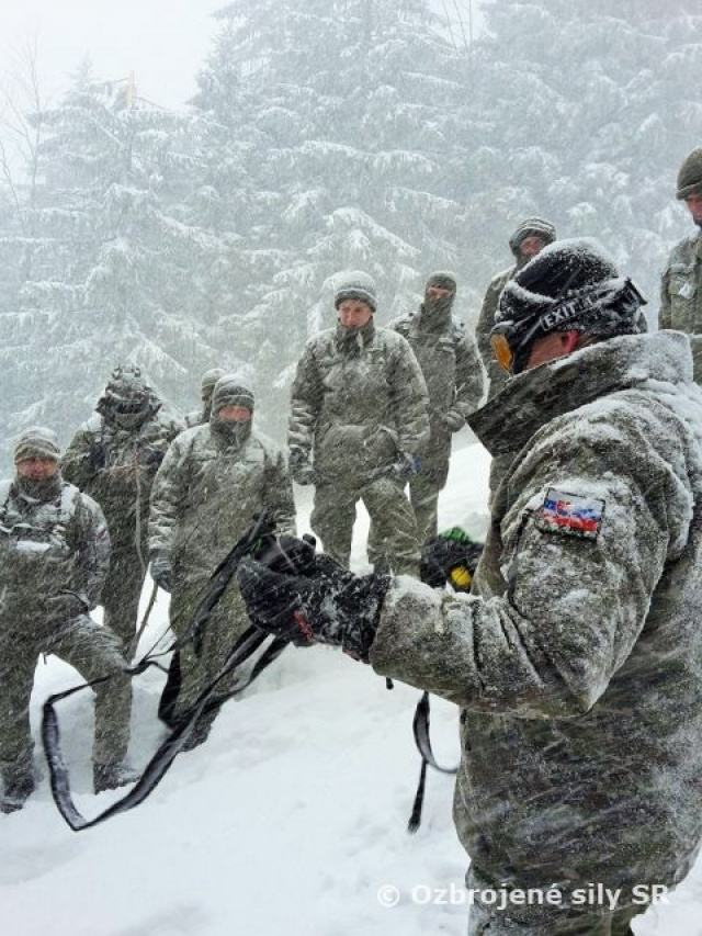 Lavínová prevencia a záchrana
