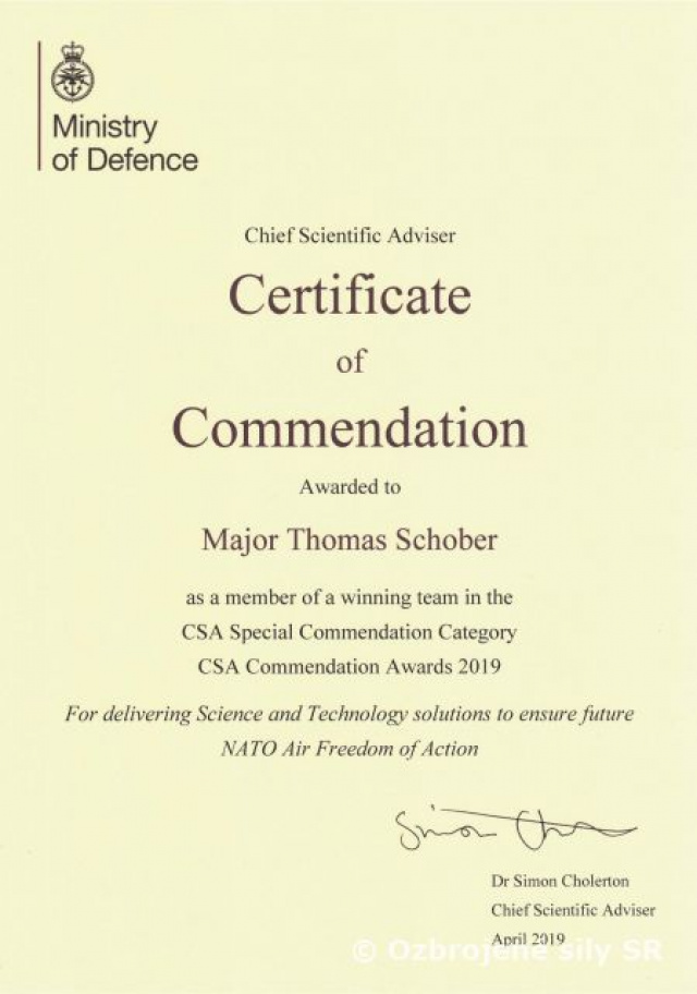 Ocenenie príslušníkov Veliteľstva vzdušných síl OS SR ministerstvom obrany Spojeného kráľovstva Veľkej Británie a Severného írska