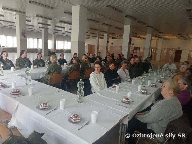 Sladké prekvapenie pre ženy 22.mpr k Medzinárodnému dňu žien