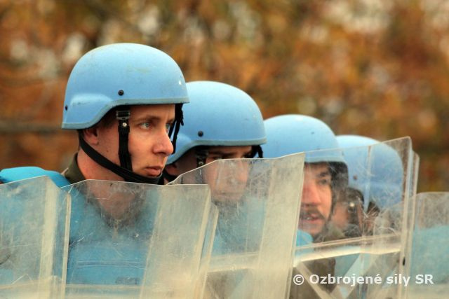 Tretí týždeň výcviku ,,MODRÝCH BARETOV“ pokračuje