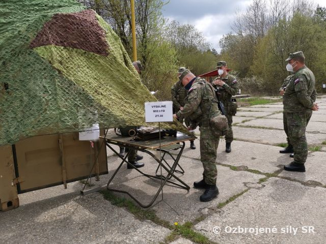 Odborno-taktické cvičenie roty poľných služieb