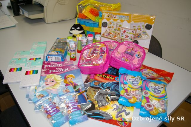 Príslušníci vzdušných síl opäť rozžiarili detské očká