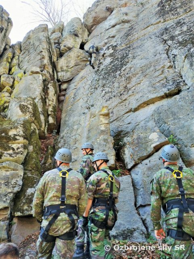 Rožňavskí vojaci v Centre výcviku Lešť - ,,SURVIVAL II“