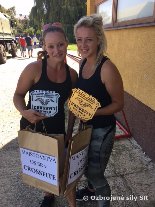 Úspech vojačiek práporu CSS v crossfite