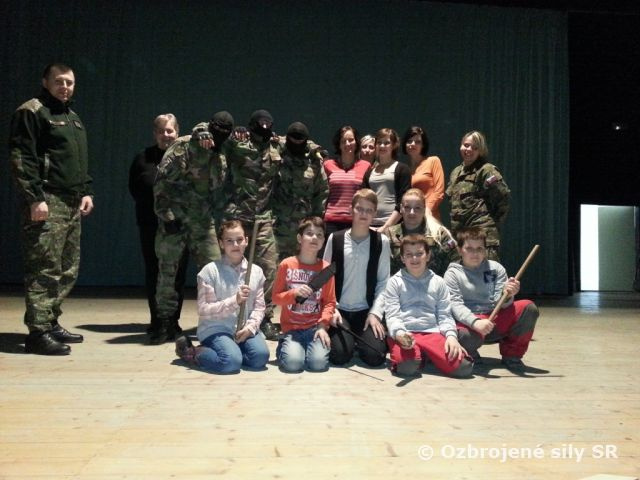 Stretnutie rodinných príslušníkov vojakov nasadených v Afganistane