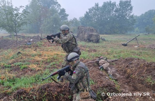3. ročník rekonštrukcie bojov na Hrone aj za účasti levických vojakov