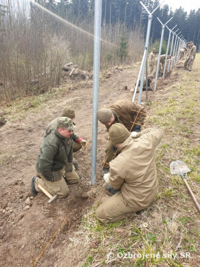 Sezónna údržba oplotenia v Muničnom sklade Sklené