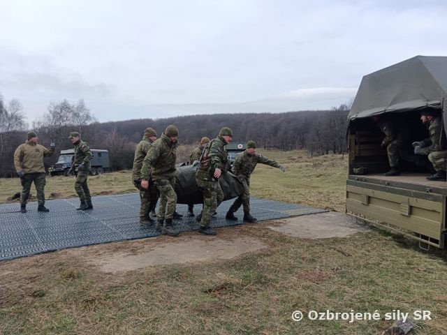 Intenzívny výcvik práporu