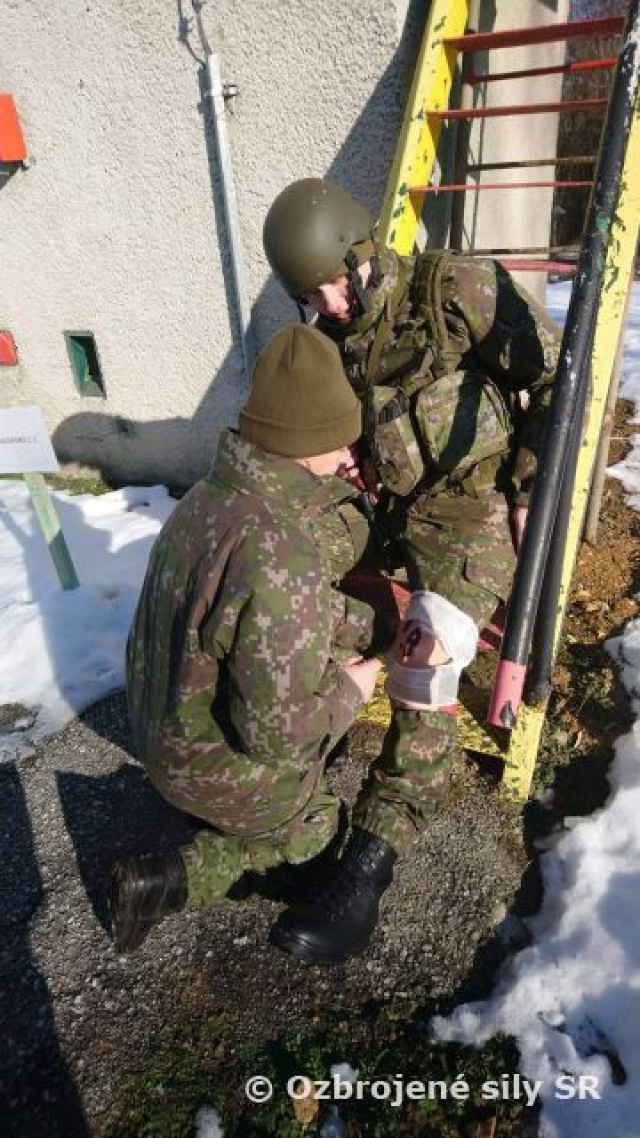 Strelecká príprava príslušníkov roty poľných služieb