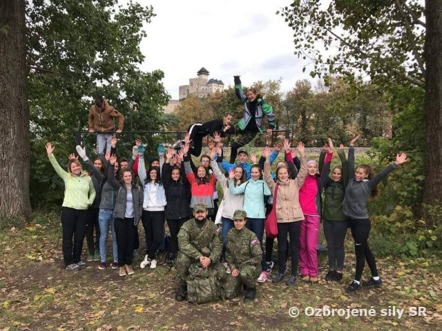 POZITÍVNA PREZENTÁCIA NA VEREJNOSTI