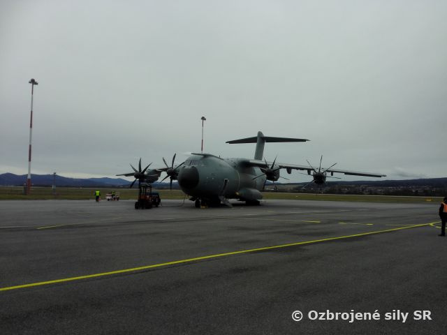 Preprava výstrojného materiálu na Cyprus