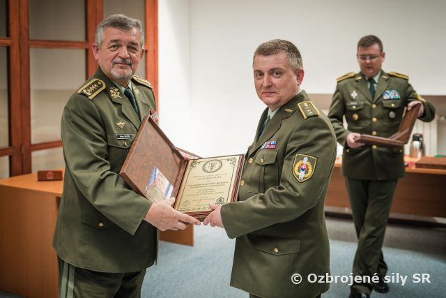 Náčelník Generálneho štábu OS SR na návšteve Národného centra vojenskej dopravy OS SR