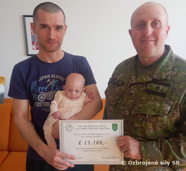 Odovzdanie finančnej zbierky na podporu Tomáša a jeho dcérky Bianky