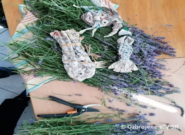 Levanduľové posedenie 