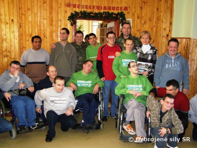 Vianoce s Domovom sociálnych služieb pre deti a dospelých v Štrkovci 