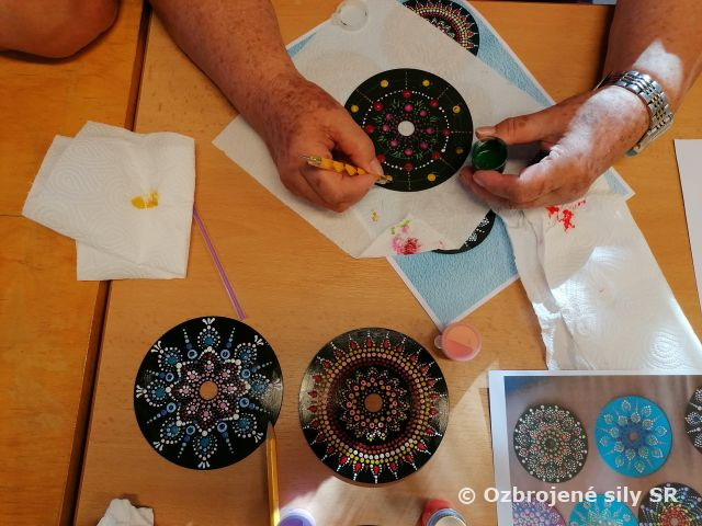 Stretnutie krúžku ručných prác pri Posádkovom klube Bratislava