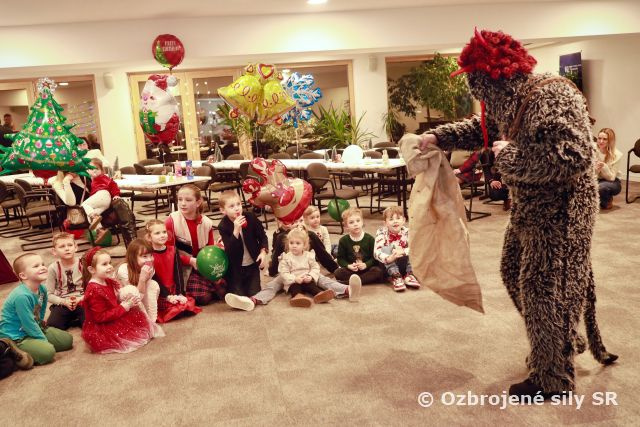 Rodiny ÚVP sa stretli s Mikulášom