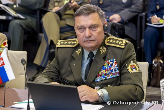 Májove rokovanie vojenského výboru v Bruseli