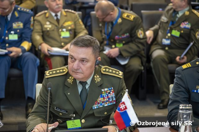 Generál Zmeko rokoval v Bruseli