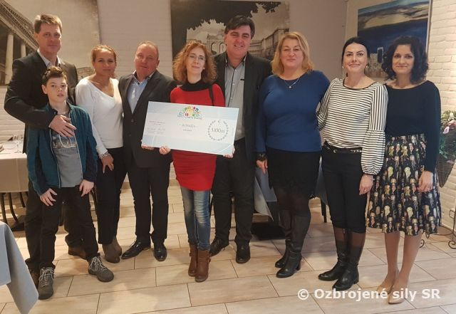 Charitatívny bazár NATO 2017 – slávnostné odovzdanie symbolických šekov