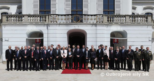 15. výročie vstupu SR do EÚ – obed u prezidenta SR 