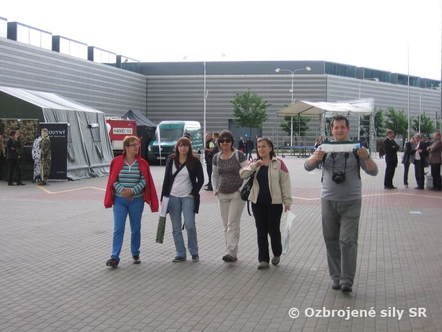 Návšteva veľtrhu obrannej techniky IDET 2013