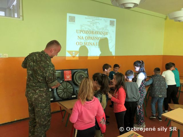 Opravári plnia úlohy aj v mierových misiách