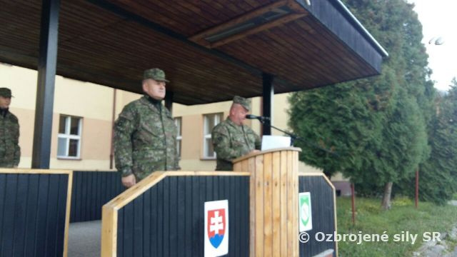 Slávnostný nástup pri príležitosti Dňa ozbrojených síl Slovenskej republiky