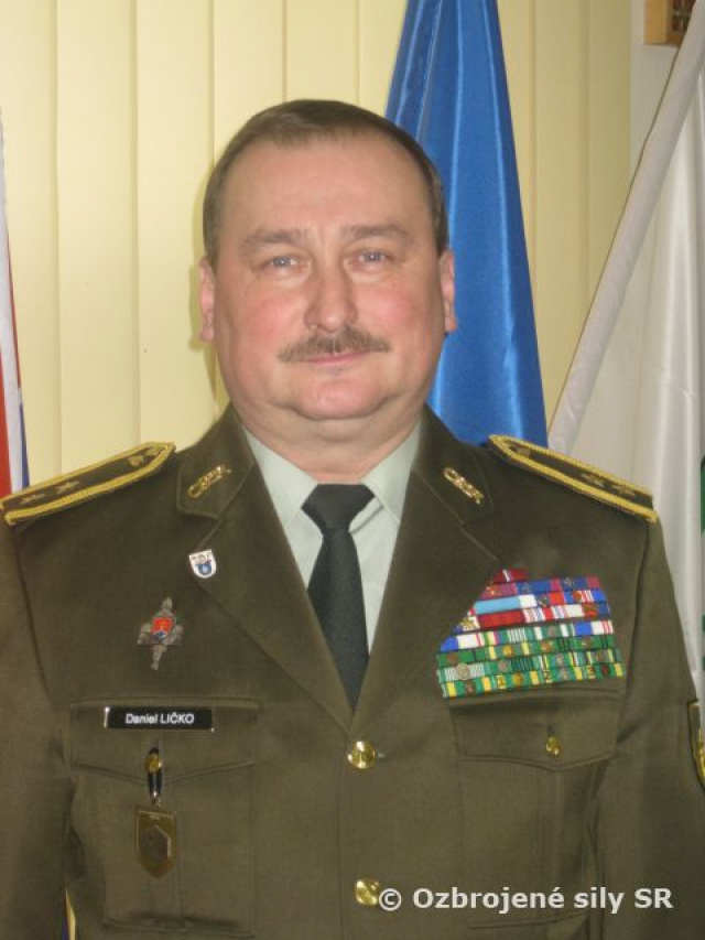 Opravárenský prápor sa rozlúčil so svojim veliteľom