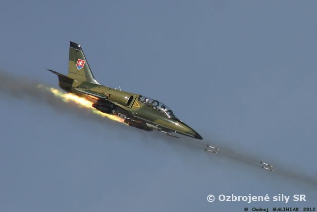 Ostré letecké streľby v plnom prúde - Aktualizované