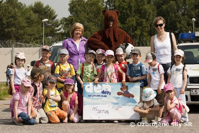 Na deň detí priletel aj maco