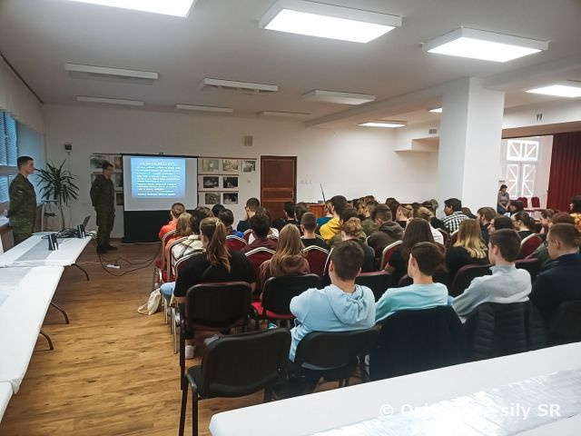 Trebišovskí výsadkári sa prezentovali