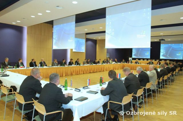 Najvyšší predstavitelia bezpečnosti letov na stretnutí v Prahe