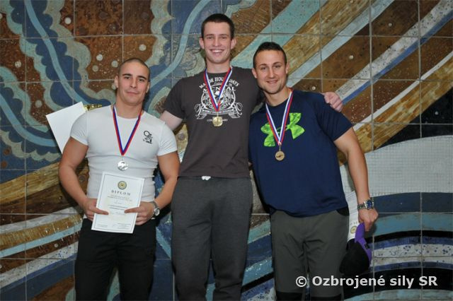 Úspech plavca z VePBA na Majstrovstvách ozbrojených síl vo vojensko - praktickom plávaní 