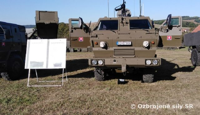 Deň Ozbrojených síl Slovenskej republiky v Brezovej pod Bradlom