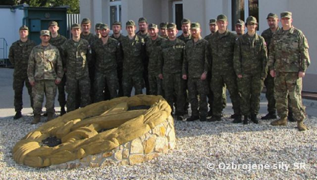 Školenie inštruktorov rádiových staníc HARRIS