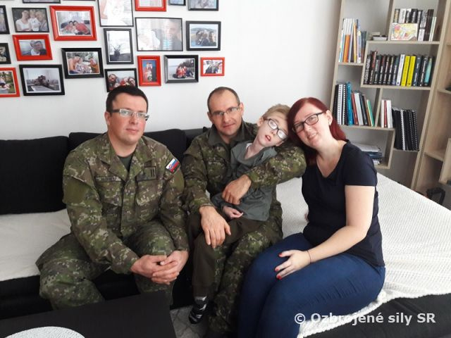 Vianočná zbierka v Základni nasaditeľných KIS