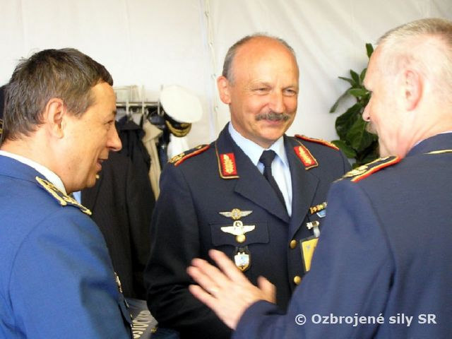 STRETNUTIE VELITEĽOV VZDU NÝCH SÍL V NEMECKU