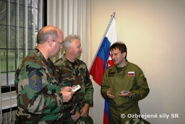 AMERICKÍ HASIČI V PRE OVE