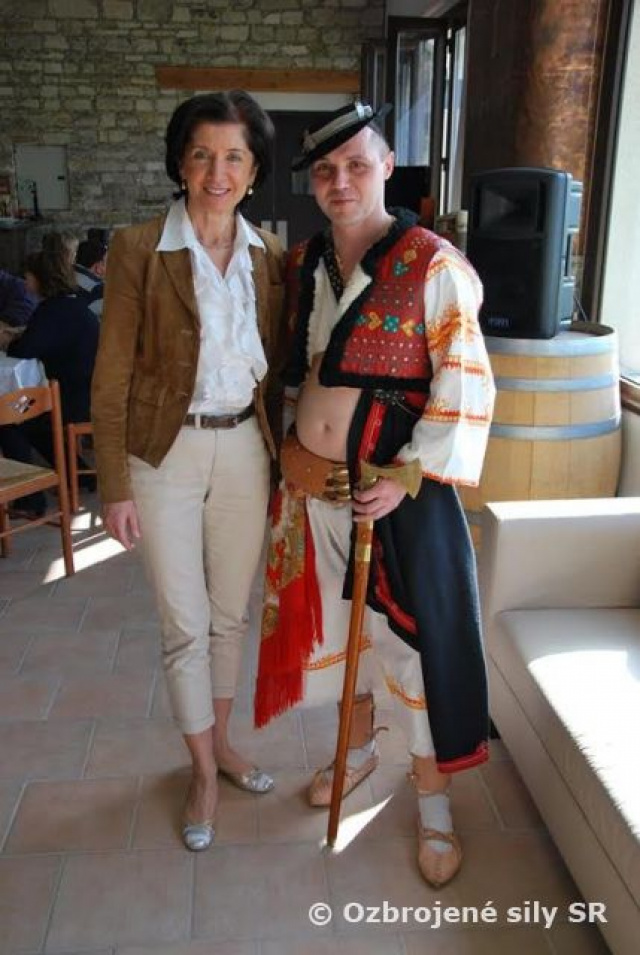 Slovenský ľudový folklór na Cypre