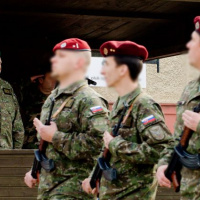 Generál Macko v 5. pluku špeciálneho určenia