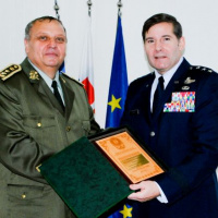 01 Veliteľ špeciálnych síl NATO navštívil 5. pluk špeciálneho určenia