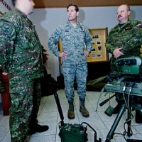 04 Veliteľ špeciálnych síl NATO navštívil 5. pluk špeciálneho určenia