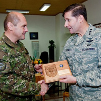 08 Veliteľ špeciálnych síl NATO navštívil 5. pluk špeciálneho určenia