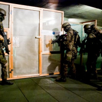 15 Veliteľ špeciálnych síl NATO navštívil 5. pluk špeciálneho určenia