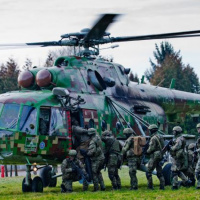 35 Hodnotiaci komisári USSOCEUR v 5. pšu