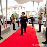 Generáli krajín V4: Spoločne čeliť dopadom hospodárskej krízy