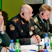 Generáli krajín V4: Spoločne čeliť dopadom hospodárskej krízy